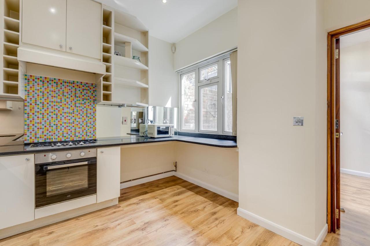 Care Property London- Apartments エクステリア 写真